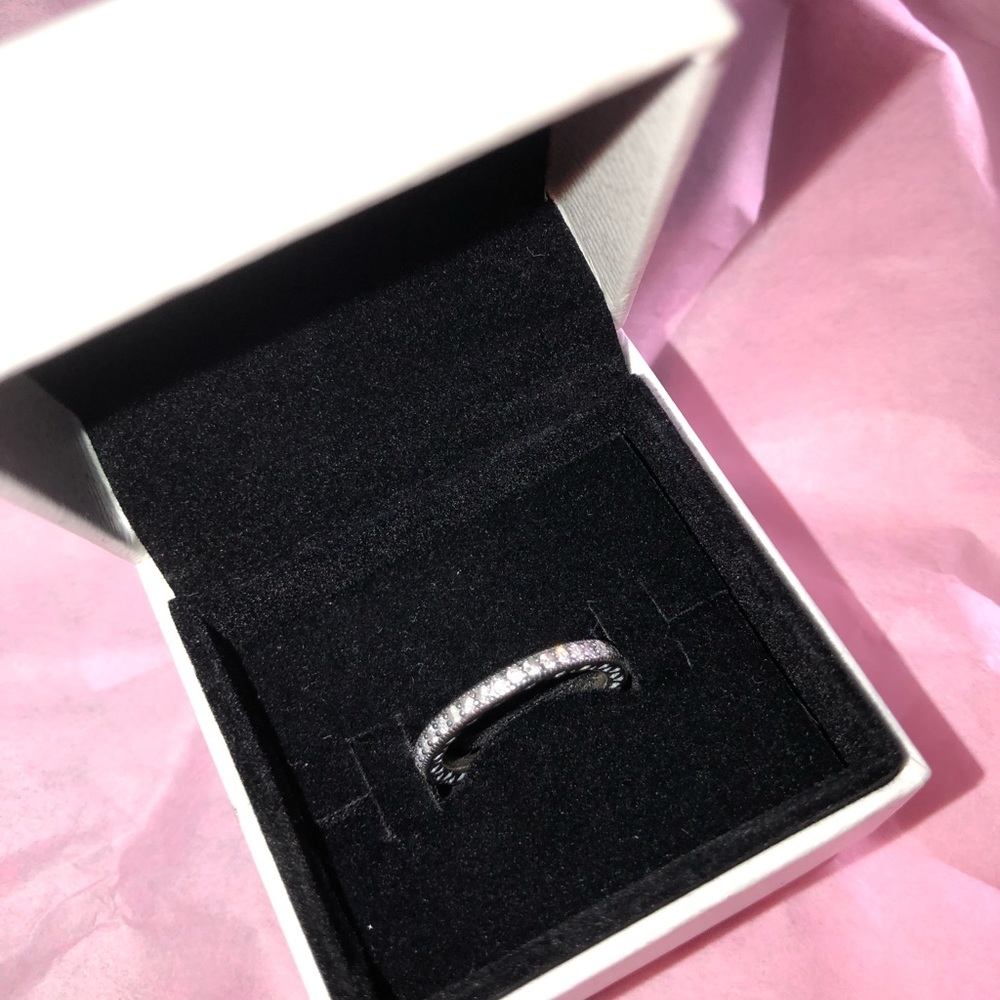 Pandora ring